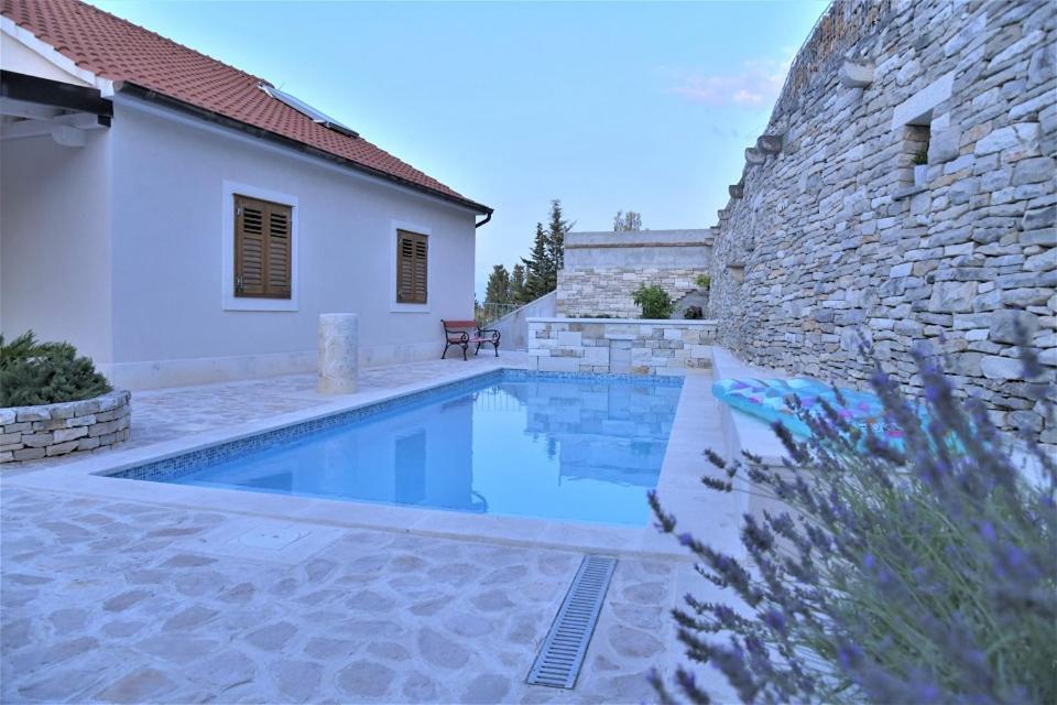 סופטאר Villa Aries מראה חיצוני תמונה