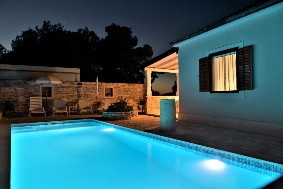 סופטאר Villa Aries מראה חיצוני תמונה